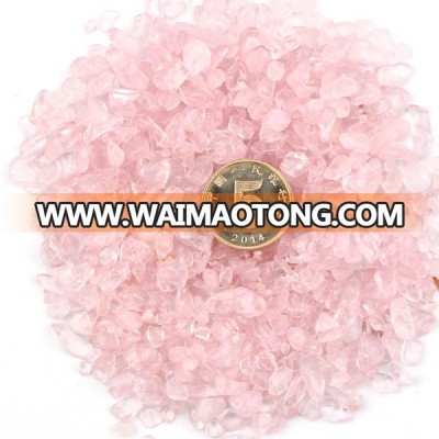 Natural small stone chips for fishing and plant decoration